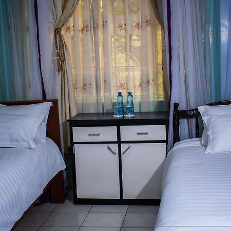 Tommy'S Airport Lounge Hotel Syokimau ภายนอก รูปภาพ